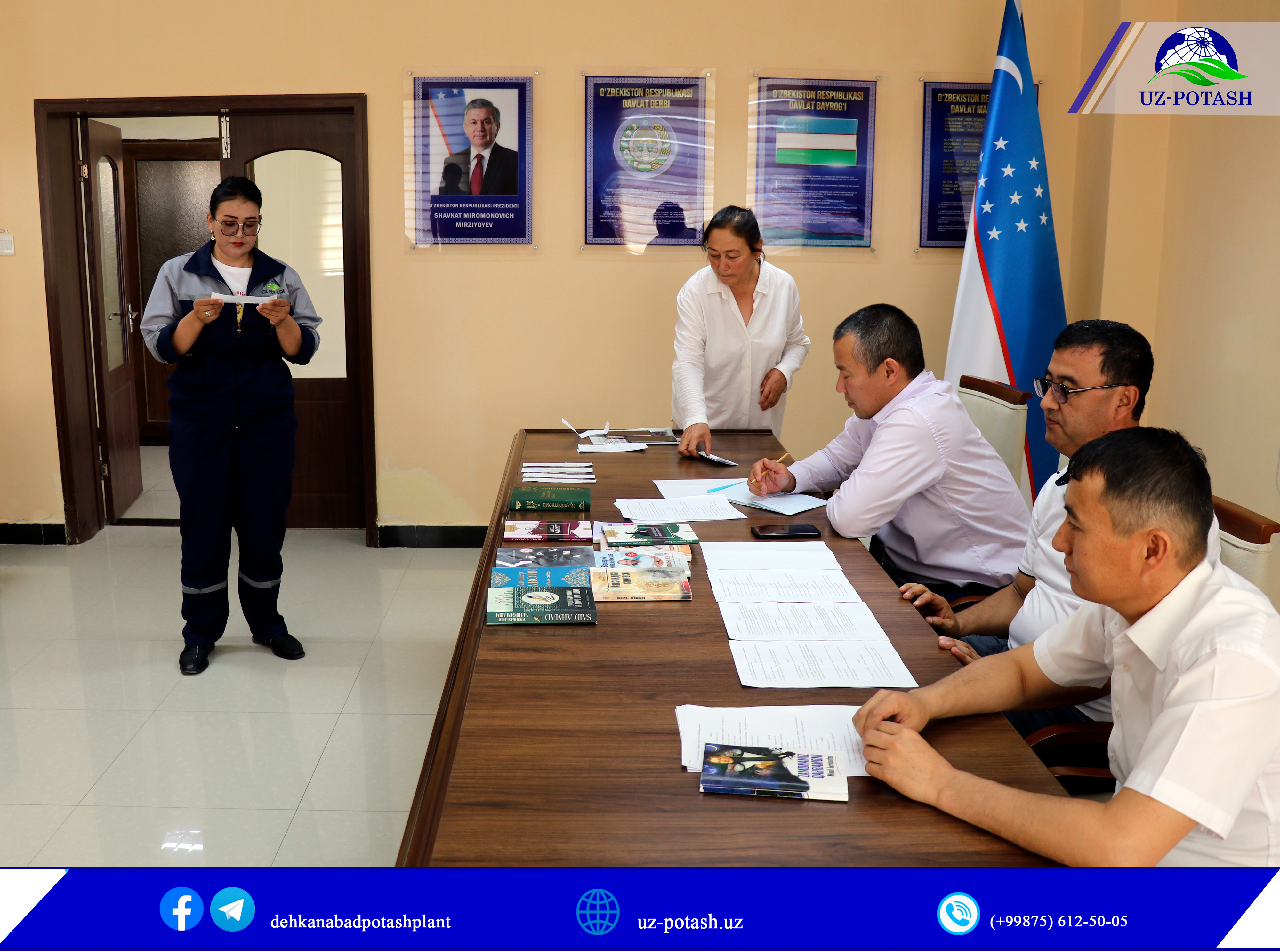 card-img